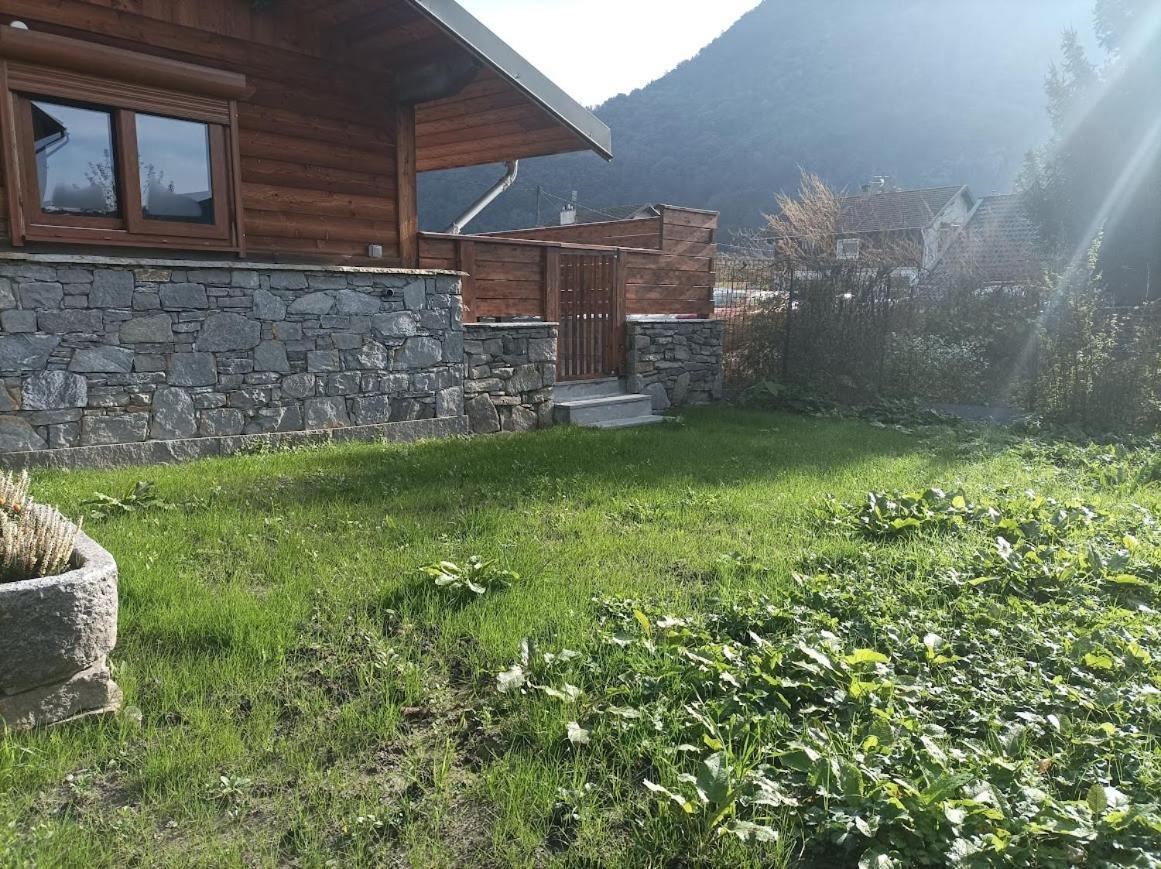 Joli Appart Terrasse Et Jardinet Albertville Exterior foto